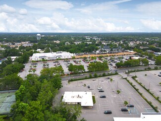 Plus de détails pour 533-605 Montauk Hwy, Bay Shore, NY - Local commercial à louer