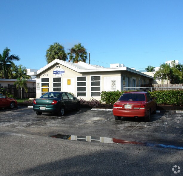735 NE 5th Ave, Fort Lauderdale, FL à vendre - Photo principale – Image 1 sur 2