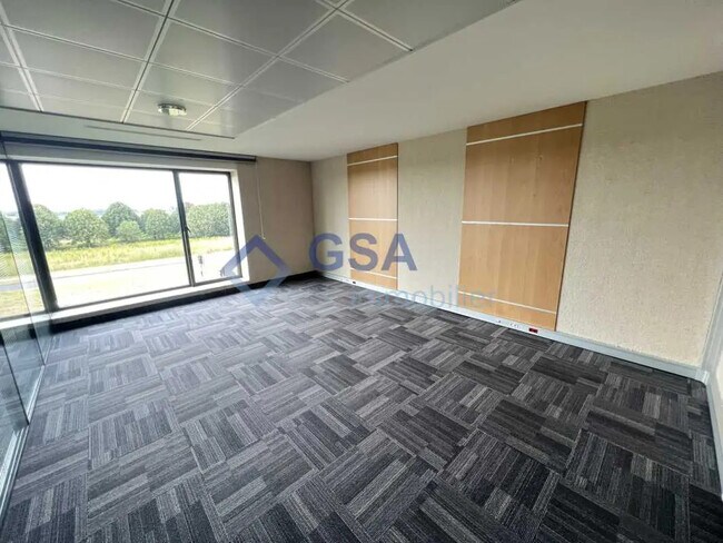 Plus de détails pour Bureau à louer