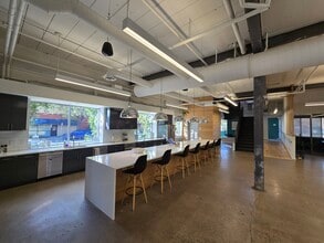 2429 Nicollet Ave, Minneapolis, MN à vendre Photo intérieure– Image 2 sur 8