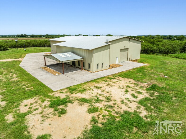 851 Bordovsky Rd, La Grange, TX à vendre - Photo de l’immeuble – Image 3 sur 12