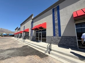 4747 Hondo Pass Dr, El Paso, TX à louer Photo intérieure– Image 2 sur 6