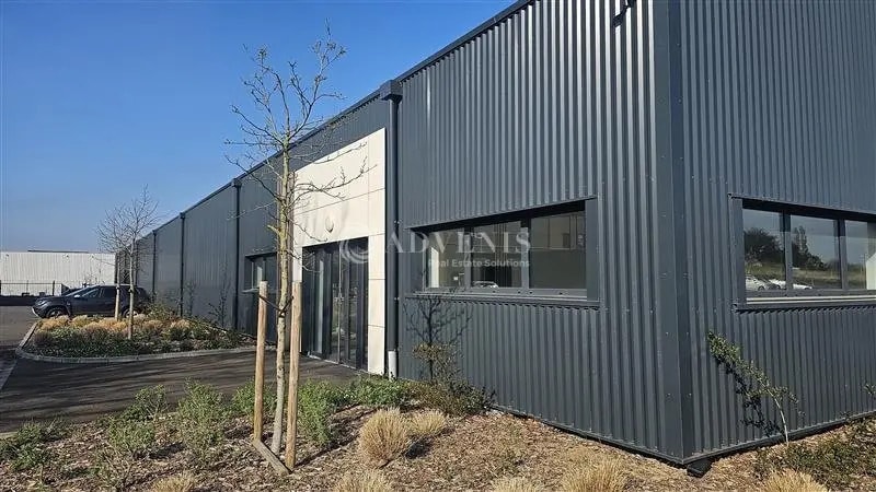 Industriel/Logistique dans Neuville-en-Ferrain à louer - Photo de l’immeuble – Image 3 sur 8