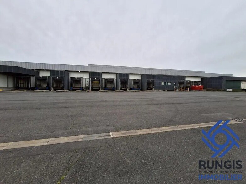 Industriel/Logistique dans SAINT-OUEN-L'AUMONE à louer - Photo de l’immeuble – Image 2 sur 5