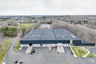 393 Manley St, West Bridgewater, MA - Vue aérienne  vue de carte - Image1