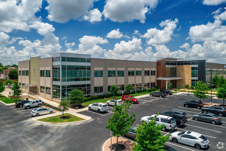 9810 State Highway 151, San Antonio, TX à louer - Photo principale – Image 1 sur 7
