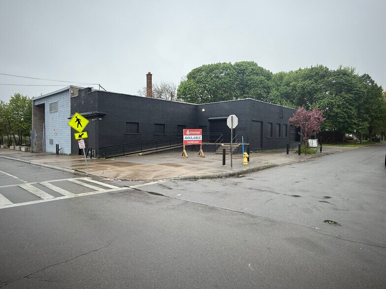 48 Pennsylvania Ave, Rochester, NY à vendre - Photo de l’immeuble – Image 2 sur 10