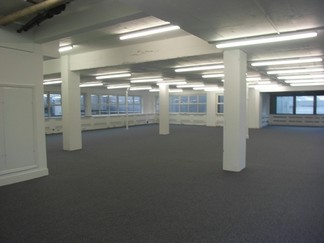 Plus de détails pour 7 Western Rd, Romford - Bureau à louer
