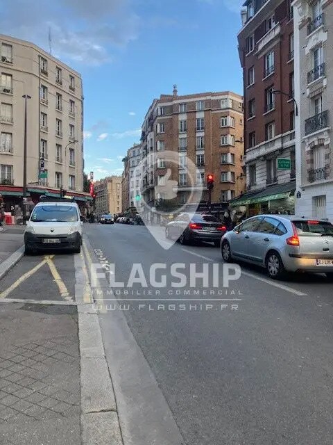 Plus de détails pour Local commercial à louer