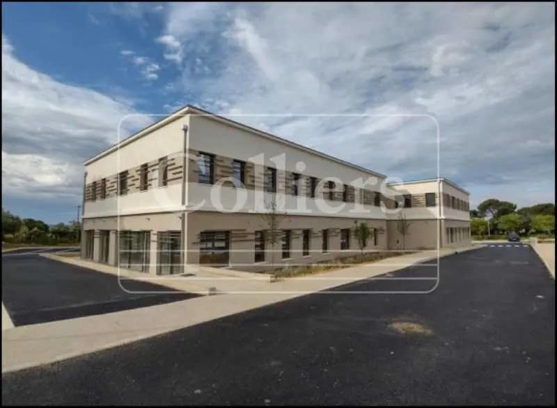 Bureau dans Lambesc à vendre Photo de l’immeuble– Image 1 sur 12