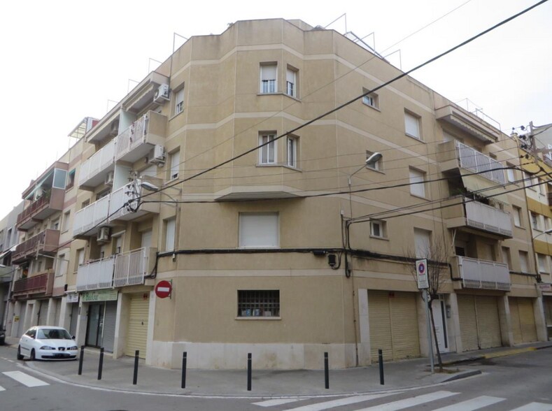 Carrer de la Indústria, Viladecans, Barcelona à vendre - Photo de l’immeuble – Image 1 sur 1