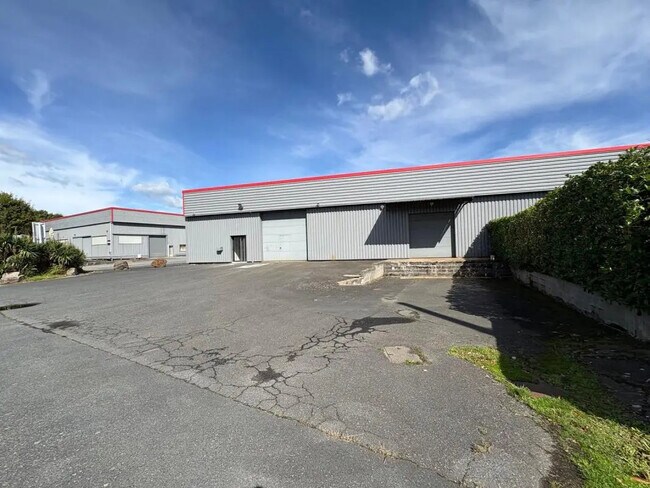 Plus de détails pour Industriel/Logistique à louer