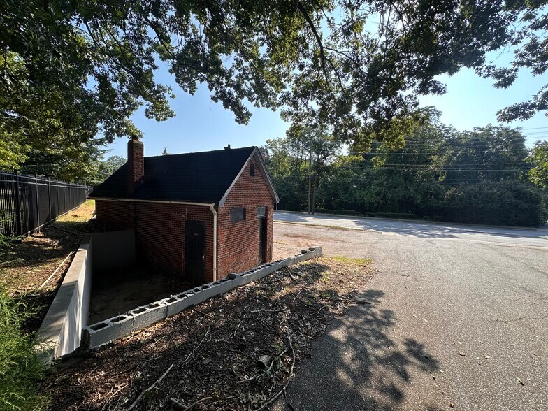 798 Stone Ave, Greenville, SC à vendre - Photo de l’immeuble – Image 3 sur 5