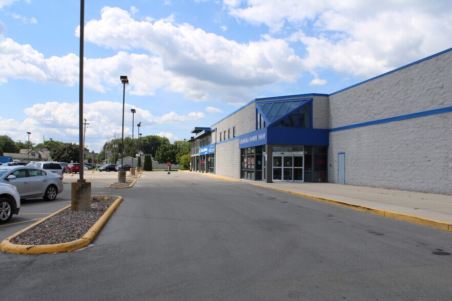 7-75 W Scott St, Fond Du Lac, WI à vendre - Photo de l’immeuble – Image 3 sur 5