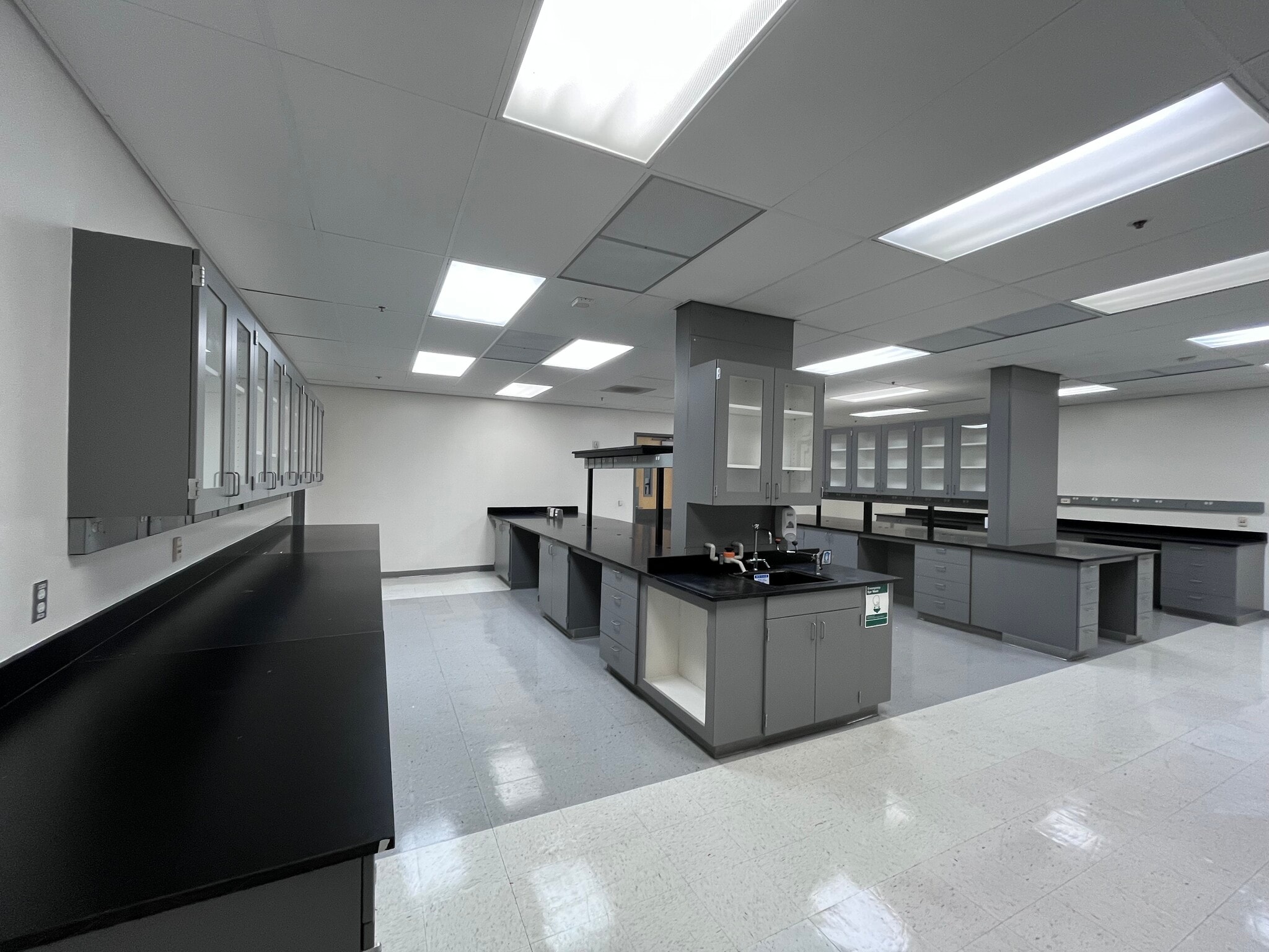 319 N Bernardo Ave, Mountain View, CA à louer Photo intérieure– Image 1 sur 3