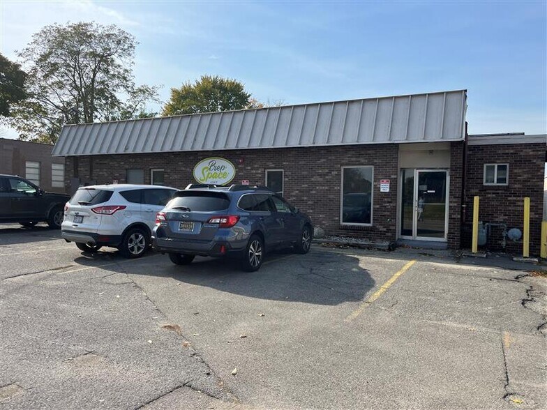 1355 Judd Ave SW, Grand Rapids, MI à louer - Photo de l’immeuble – Image 2 sur 9