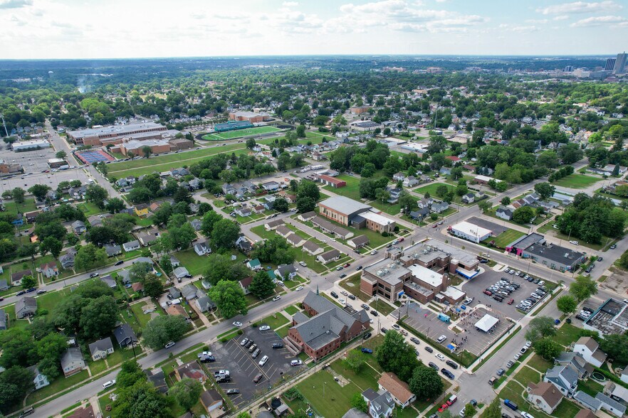 3500 Warsaw St, Fort Wayne, IN à vendre - Photo de l’immeuble – Image 2 sur 4