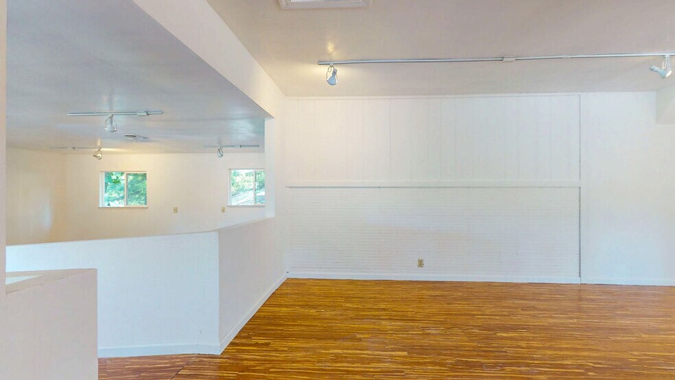 15386 Little Valley Rd, Grass Valley, CA à vendre - Photo de l’immeuble – Image 3 sur 49