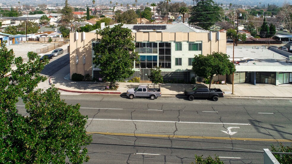 1621-1623 Victory Blvd, Glendale, CA à vendre - Photo de l’immeuble – Image 1 sur 8