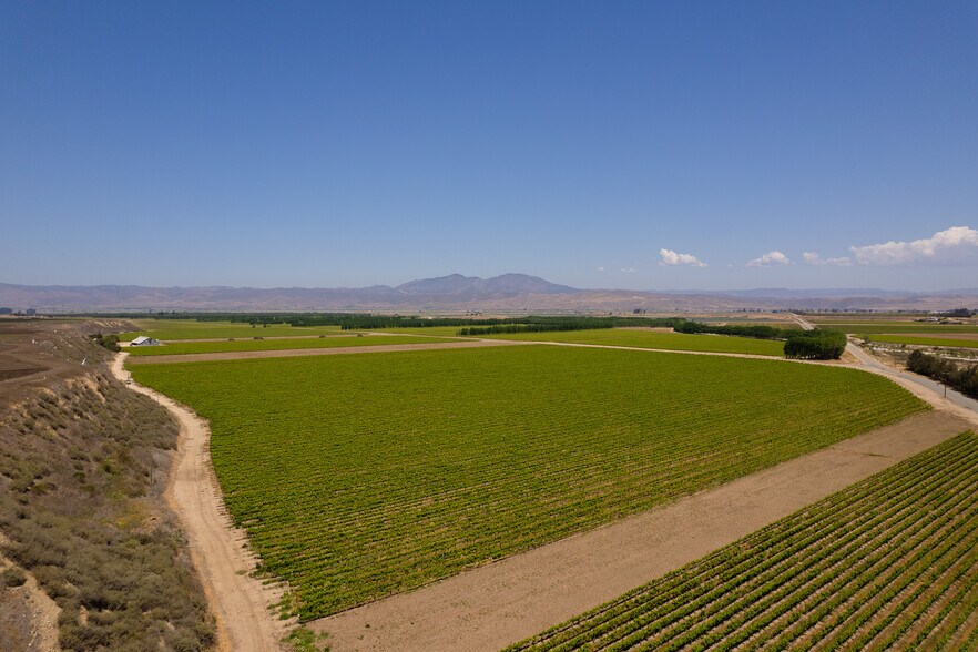 41460 Los Coches Rd, Soledad, CA à vendre - Photo de l’immeuble – Image 3 sur 16