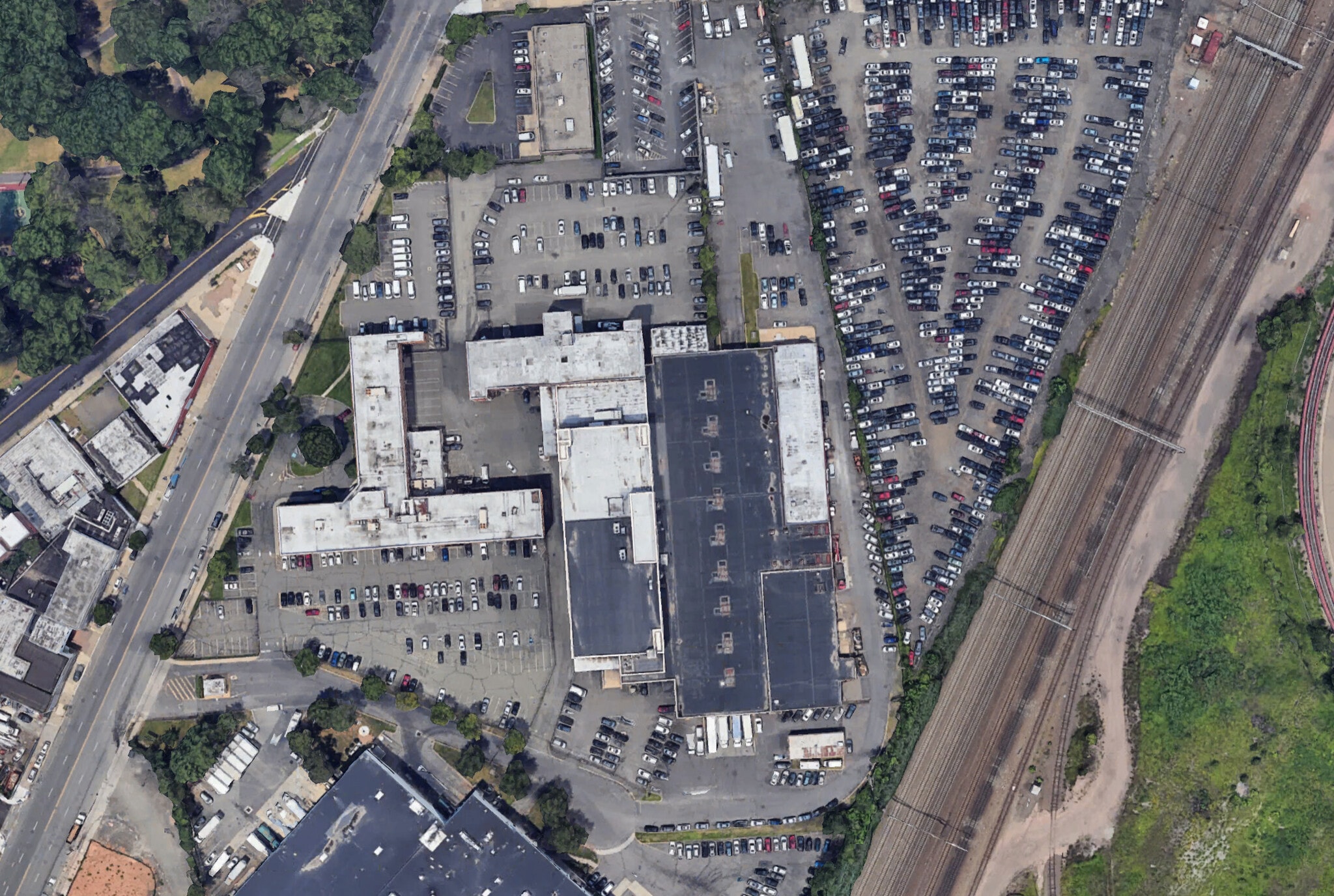 634 Frelinghuysen Ave, Newark, NJ à louer Photo de l’immeuble– Image 1 sur 5