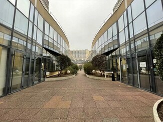 Plus de détails pour Bureau, Local d'activités à louer