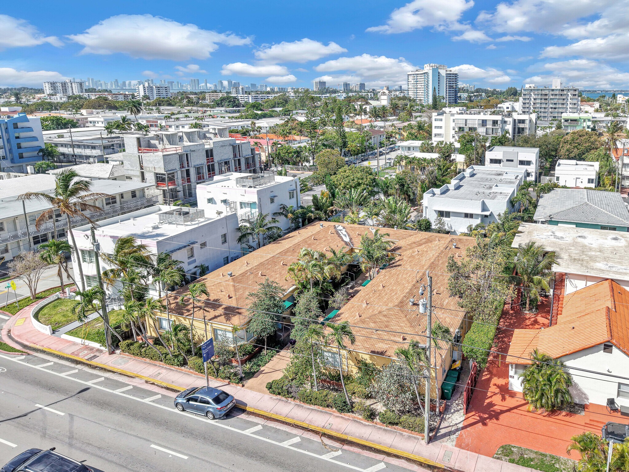 7610 Harding Ave, Miami Beach, FL à vendre Photo principale– Image 1 sur 9