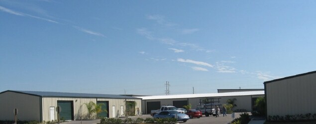 403 Integrated Ct, DeBary, FL à louer - Photo de l’immeuble – Image 2 sur 11