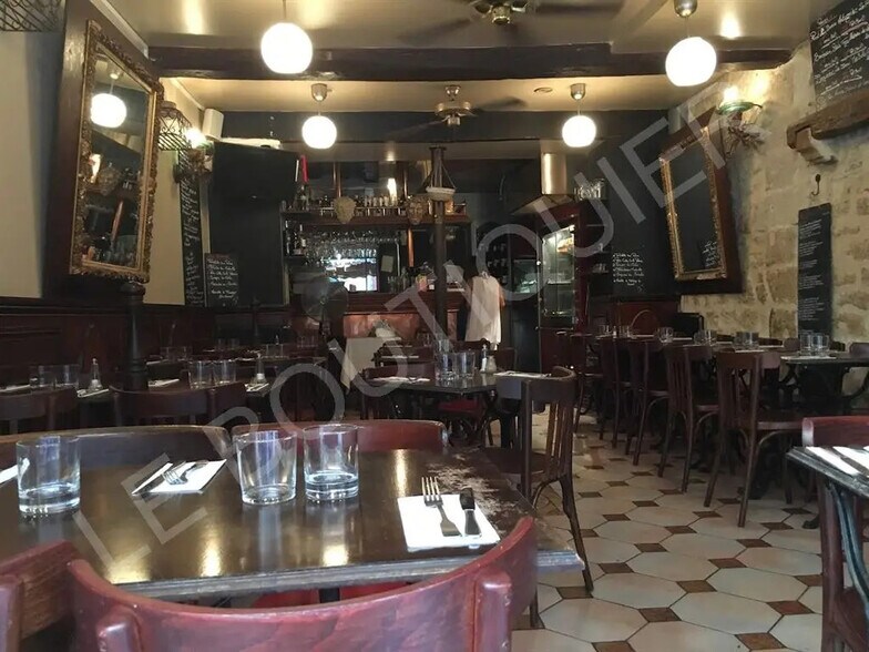 Local commercial dans Paris à louer - Photo de l’immeuble – Image 2 sur 4