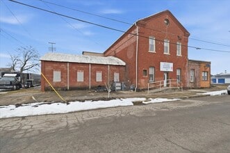 409 W Gambier St, Mount Vernon, OH à vendre Photo intérieure– Image 1 sur 10