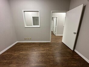 101 Uhland Rd, San Marcos, TX à louer Photo intérieure– Image 2 sur 5