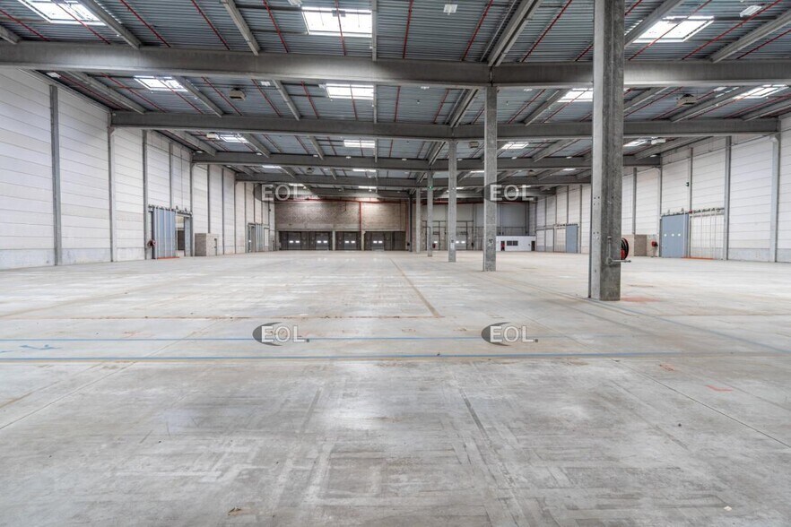 Industriel/Logistique dans Combs-la-Ville à louer - Photo intérieure – Image 2 sur 29