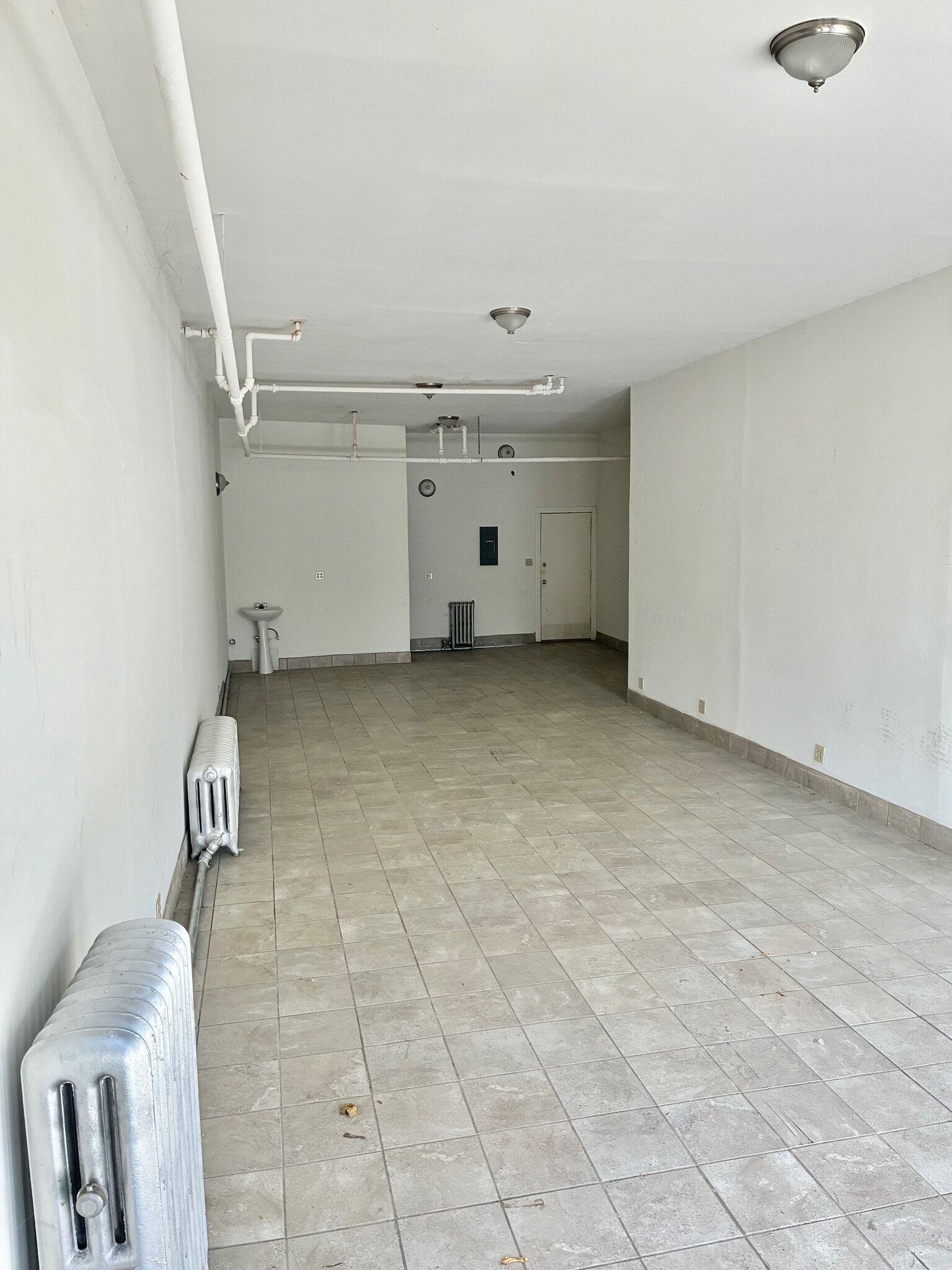 6642-6654 N Clark St, Chicago, IL à louer Photo intérieure– Image 1 sur 3