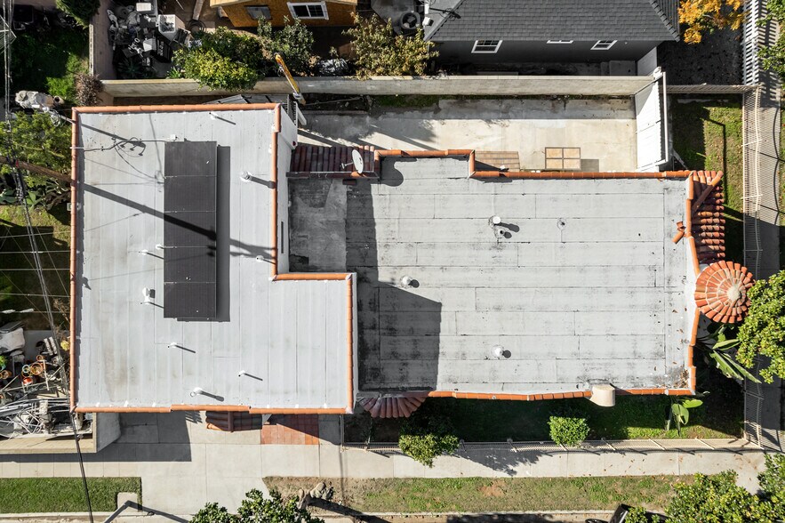 496 E 52nd St, Long Beach, CA à vendre - Photo de l’immeuble – Image 2 sur 12