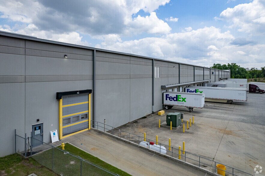 350 Morgan Lakes Industrial Blvd, Pooler, GA à louer - Photo de l’immeuble – Image 3 sur 12