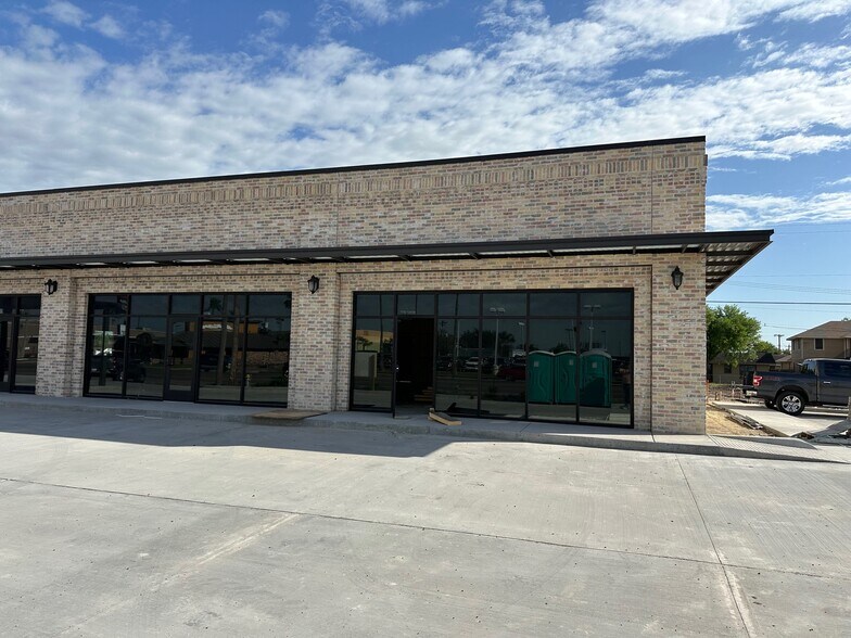 4367 E US Highway 83, Rio Grande City, TX à louer - Photo de l’immeuble – Image 2 sur 4