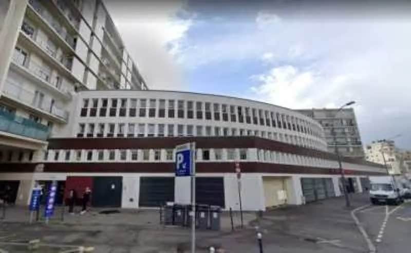 Bureau dans Issy-les-Moulineaux à louer - Photo de l’immeuble – Image 1 sur 12