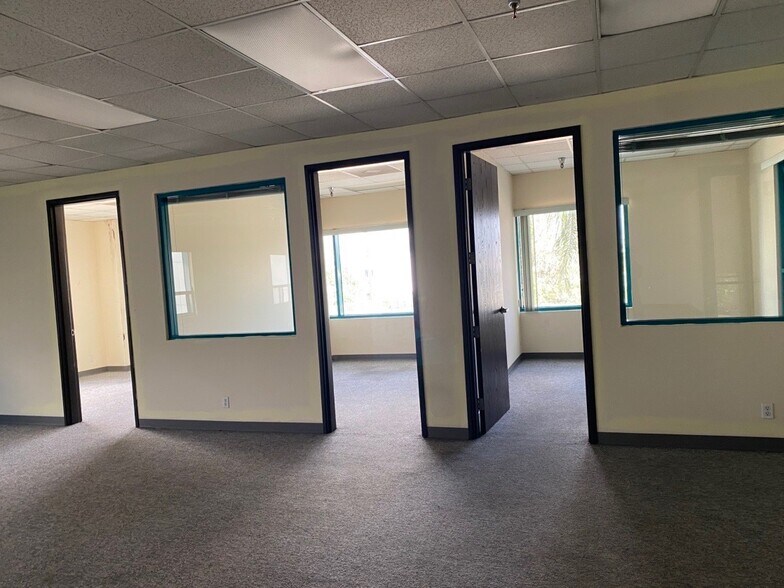 207-211 Erie St, Pomona, CA à louer - Photo de l’immeuble – Image 2 sur 32