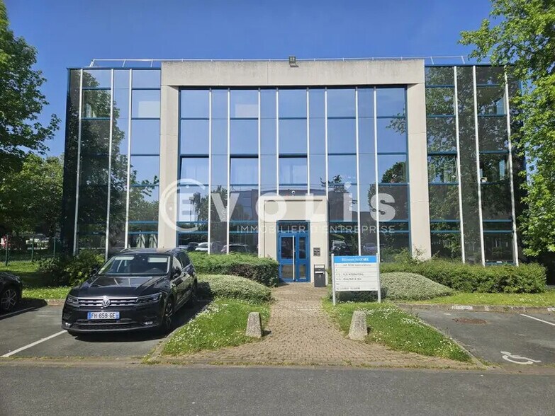 Bureau dans Villebon-sur-Yvette à louer - Photo de l’immeuble – Image 1 sur 36