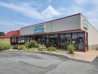 Plus de détails pour 3910 Brewerton Rd, North Syracuse, NY - Local commercial à vendre