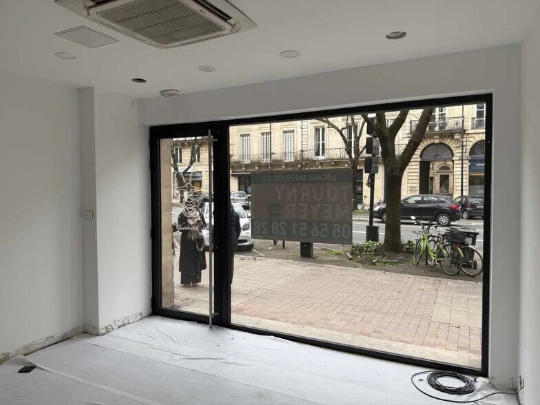 Local commercial dans Bordeaux à louer - Photo de l’immeuble – Image 2 sur 3