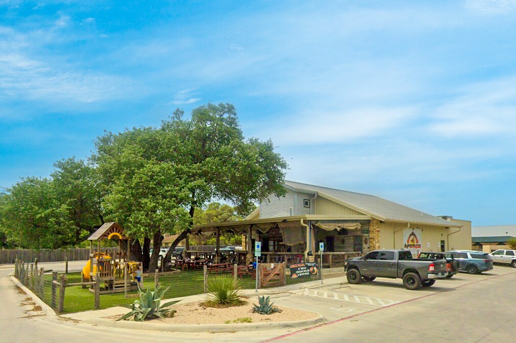 1540 River Rd, Boerne, TX à vendre Photo principale– Image 1 sur 3