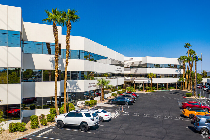 2080 E Flamingo Rd, Las Vegas, NV à vendre - Photo principale – Image 1 sur 12