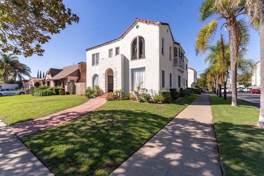 1601-16031/2 S Hayworth Ave, Los Angeles, CA à vendre - Photo de l’immeuble – Image 1 sur 16