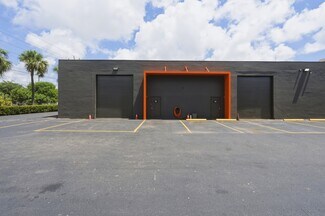 Plus de détails pour 2968 Ravenswood Rd, Fort Lauderdale, FL - Industriel/Logistique à louer