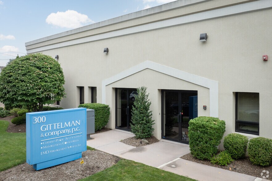 300 Colfax Ave, Clifton, NJ à louer - Photo de l’immeuble – Image 2 sur 8