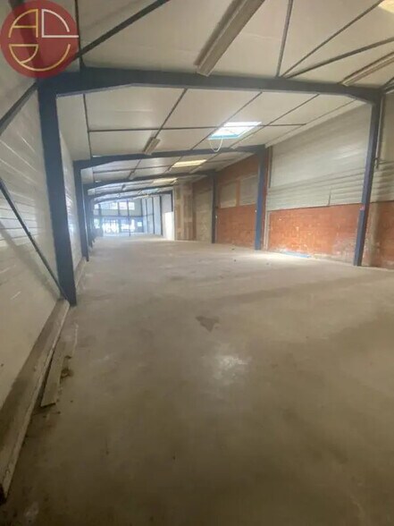 Local commercial dans Montauban à vendre - Photo de l’immeuble – Image 3 sur 7