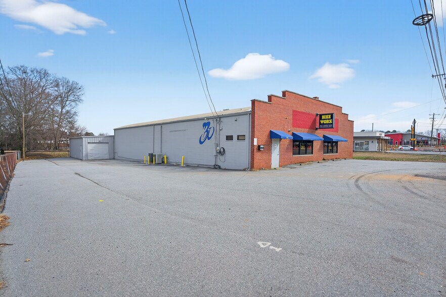 1321 Union St, Spartanburg, SC à louer - Photo de l’immeuble – Image 2 sur 26
