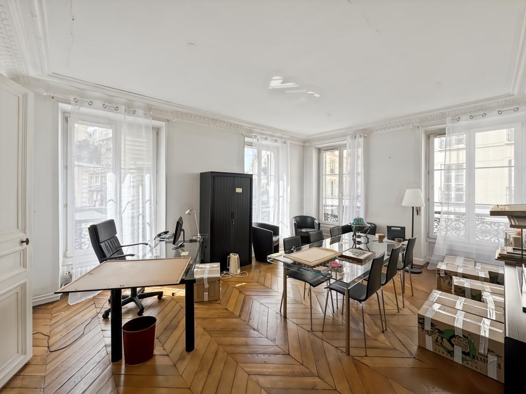 Bureau dans Paris à louer Photo de l’immeuble– Image 1 sur 8