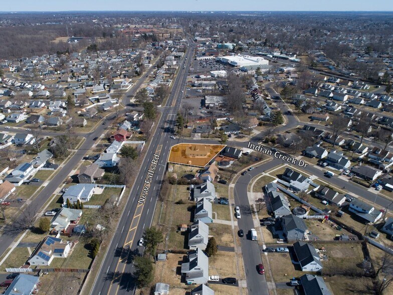 375 Indian Creek Dr, Levittown, PA à vendre - Aérien – Image 2 sur 20